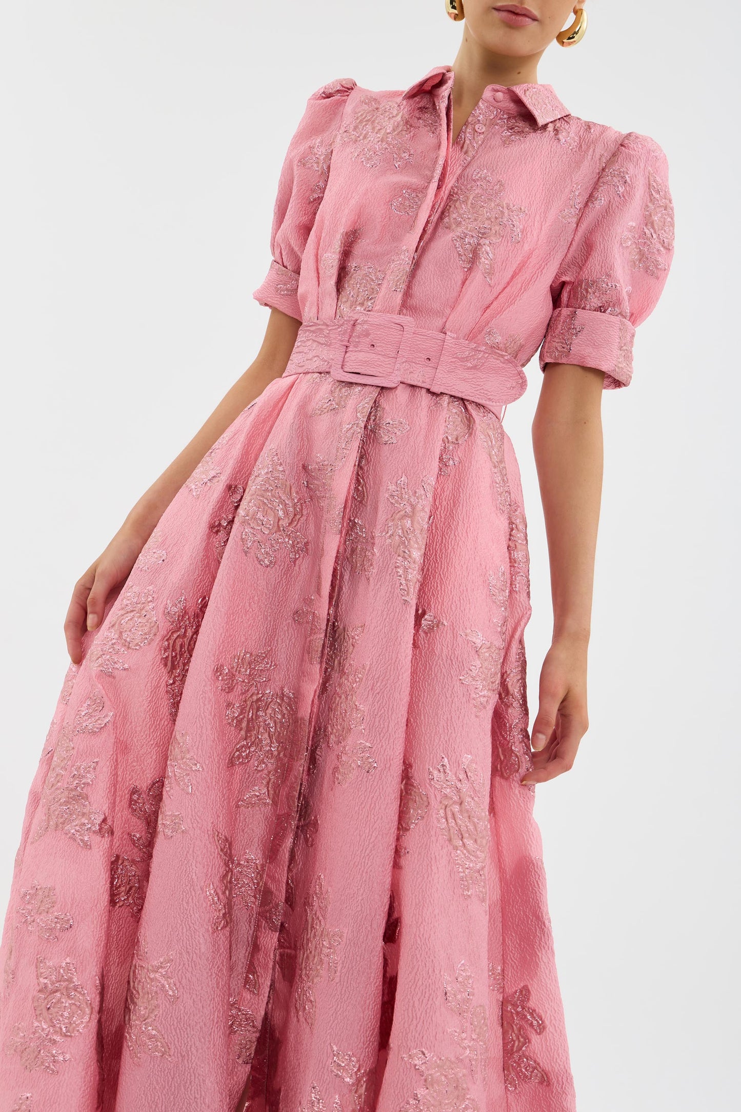 Anabella - Vestido corto con mangas abullonadas