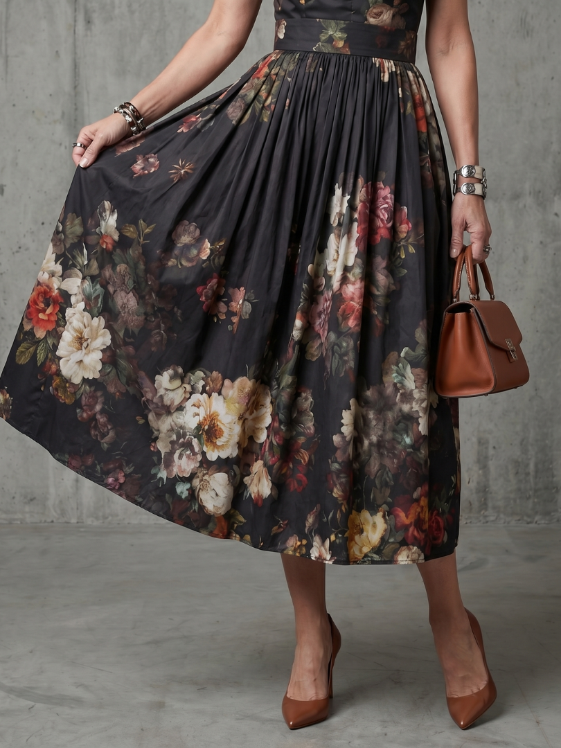 Greta | Vestido Midi Floral Plisado con Cuello Alto y Abertura