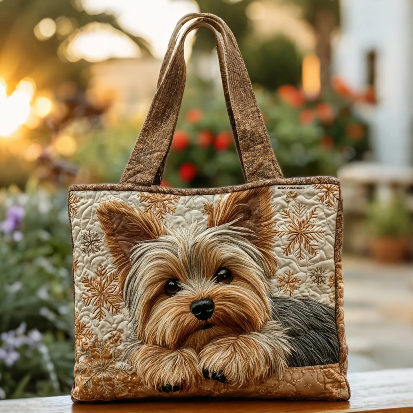 Bolso artesanal con Yorkie brillante