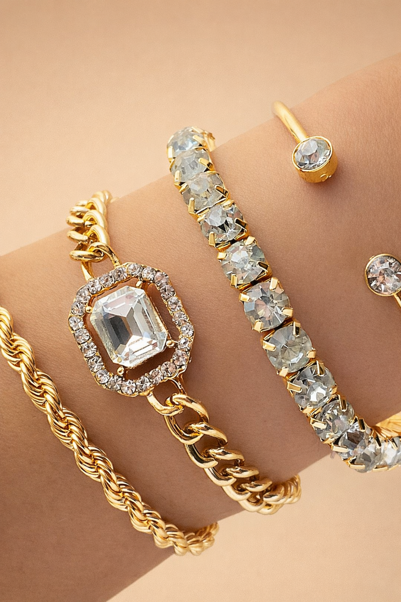 Conjunto de Pulseras con Tachuelas