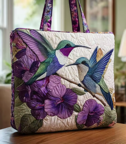 Bolso acolchado hecho a mano con colibrí