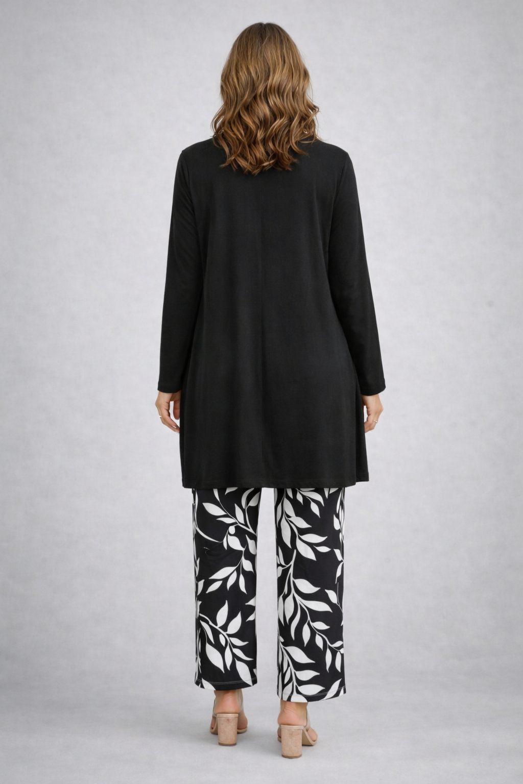 Eponine conjunto negro detalle